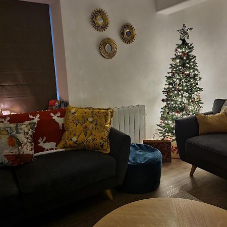 דולגלאו Eldon Row - Stylish Character Apartments - Central Location 1 & 2 Bed Available מראה חיצוני תמונה