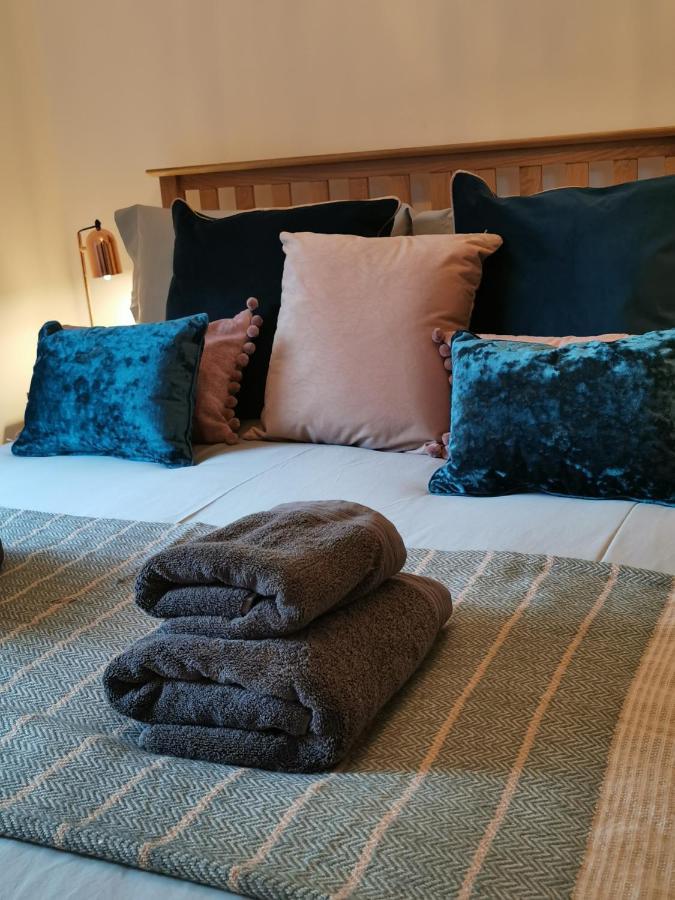 דולגלאו Eldon Row - Stylish Character Apartments - Central Location 1 & 2 Bed Available מראה חיצוני תמונה