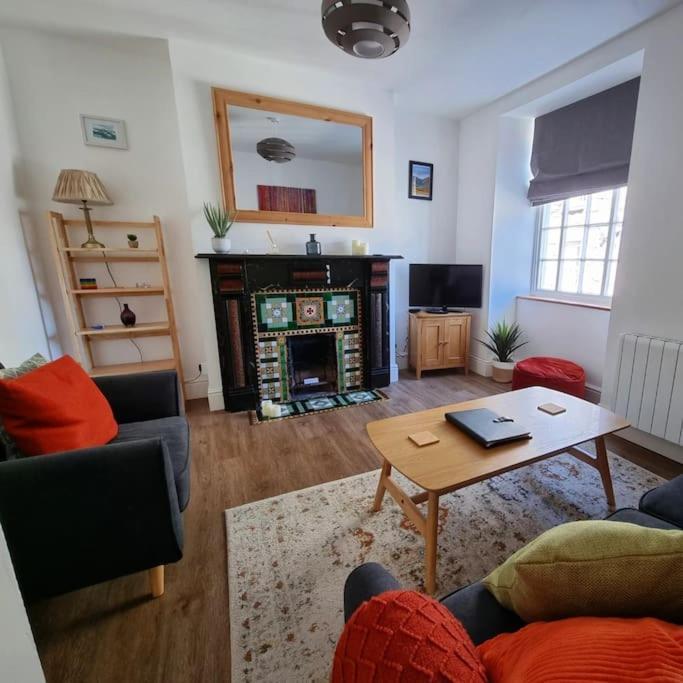 דולגלאו Eldon Row - Stylish Character Apartments - Central Location 1 & 2 Bed Available מראה חיצוני תמונה